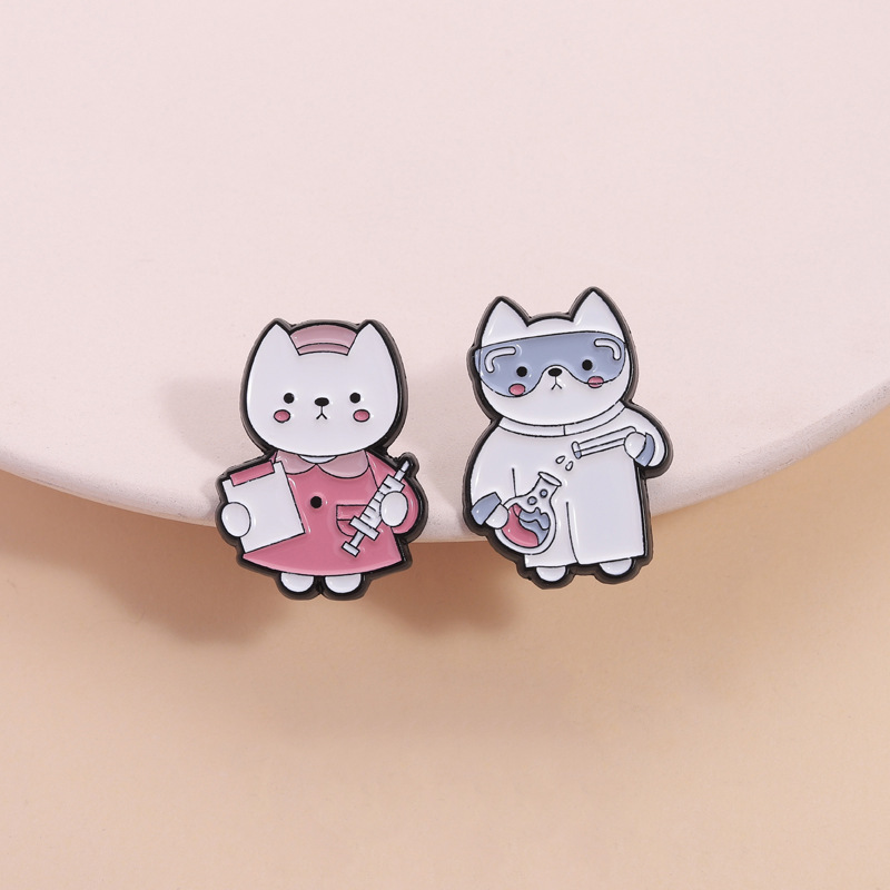 Medical Lab Gifts - 2pcs Cute Cartoon Medical Cat Enamel